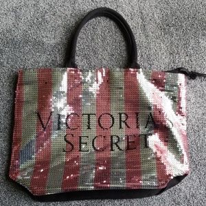 Victoria's Secret Travel Bag